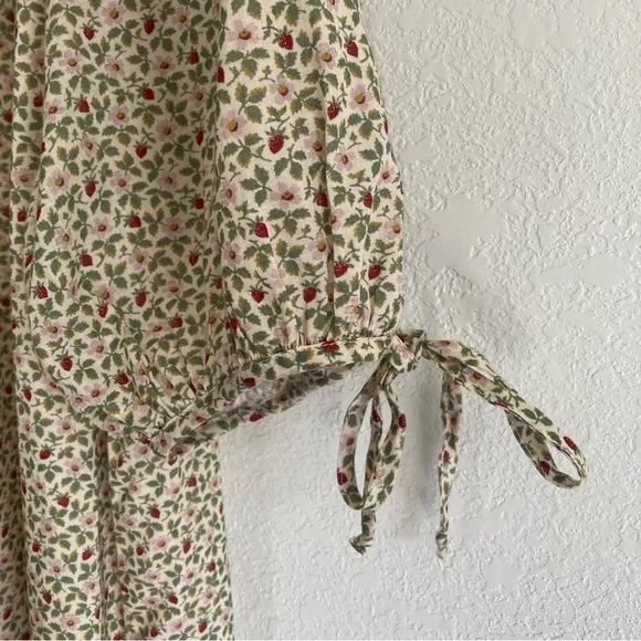 Christy Dawn Devin Mini Dress in Creme Strawberry, Size Small - Picture 4 of 6